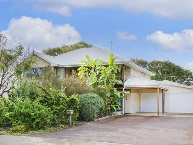 DREAM COASTAL LIVING IN ABBEY!