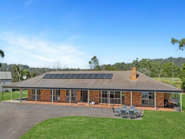 Dream Lifestyle Property on 10 acres