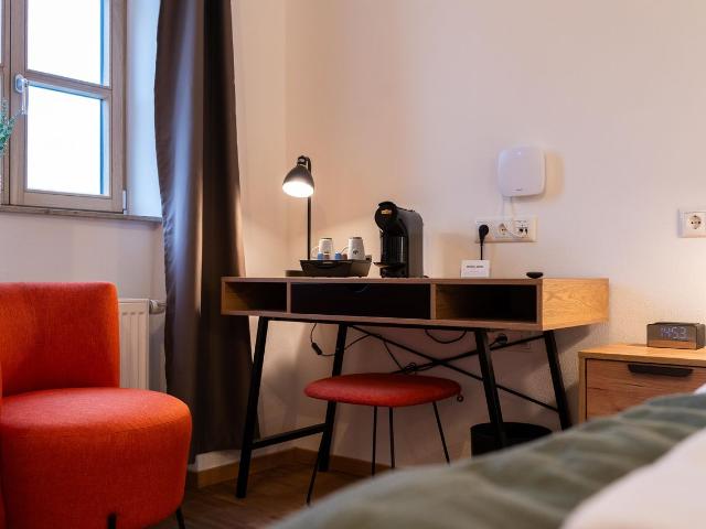 dreamcation Altstadthotel small double room micro apartment, Regensburg Amsterdam Apartments for Rent