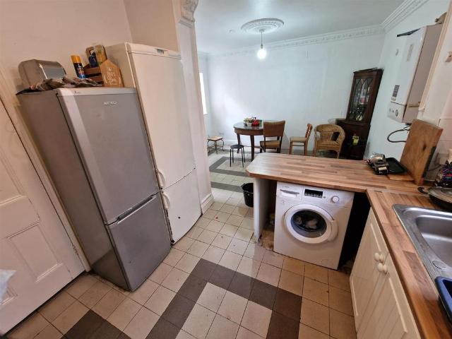 Dreamwood, Bournemouth, BH8 7 bed house share to rent £795 pcm £183 pw