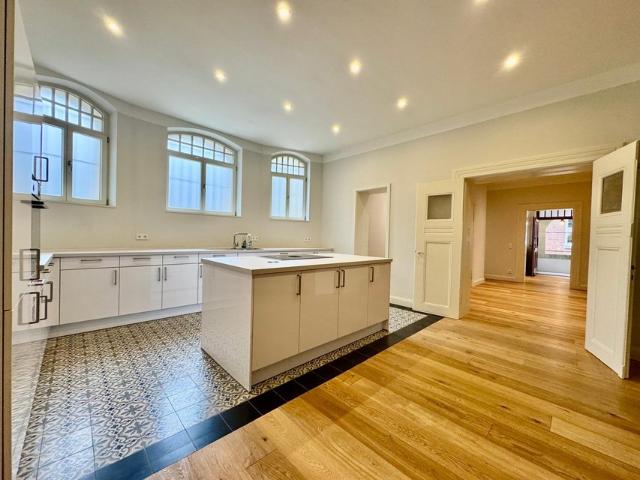 Dreamy apartment in historic building on Marienplatz