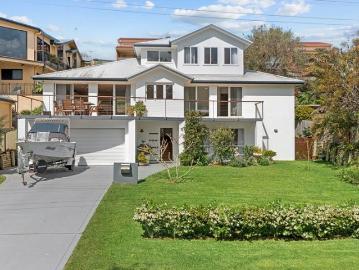 Dreamy executive family home