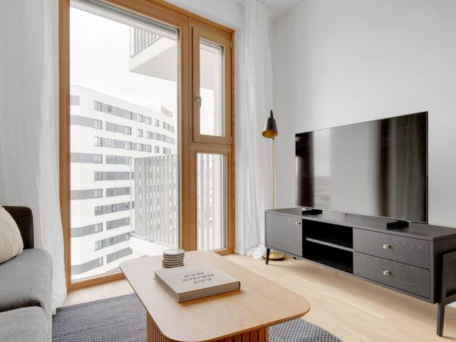 Dreamy Favoriten 3BR w/ Gym, Lounge & Elevator nr Metro