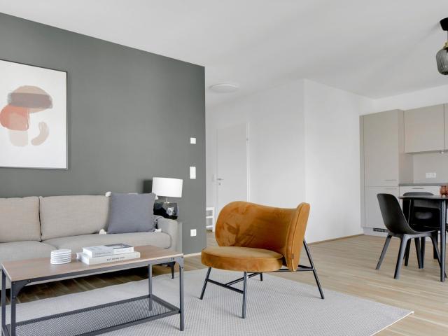 Dreamy Landstraße 2BR w/ Elevator & Playglound, Calm Area