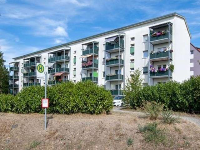 Drei Raum Wohnung mit Balkon! Erstbezug nach Modernisierung!