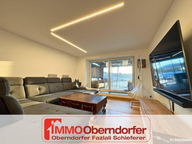 Drei Zimmer Wohnung mit Ausbaupotenzial | NEUMARKT