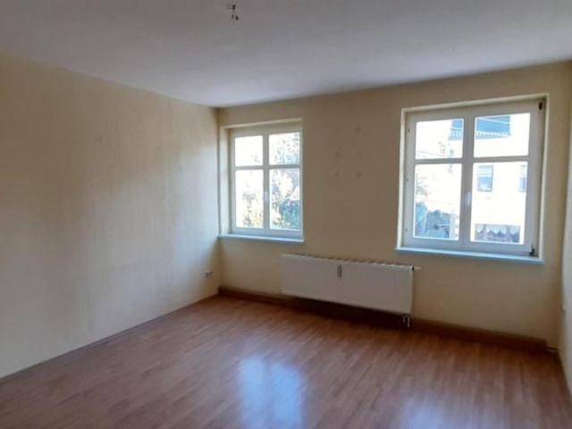 Drei Zimmer Wohnung in ruhiger Lage mit guter Fernsicht