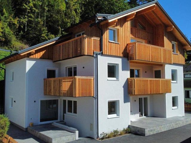 Drei Zimmer Erdgeschoss Eigentumswohnung mit Terrasse im steirischen Salzkammergut