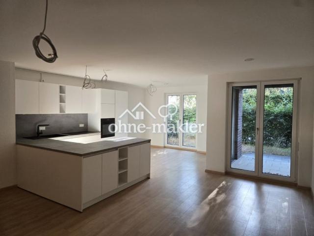 Drei Zimmer Gartenwohnung mit Einbauküche in hochwertiger Wohnanlage / Erstbezug nach Sanierung