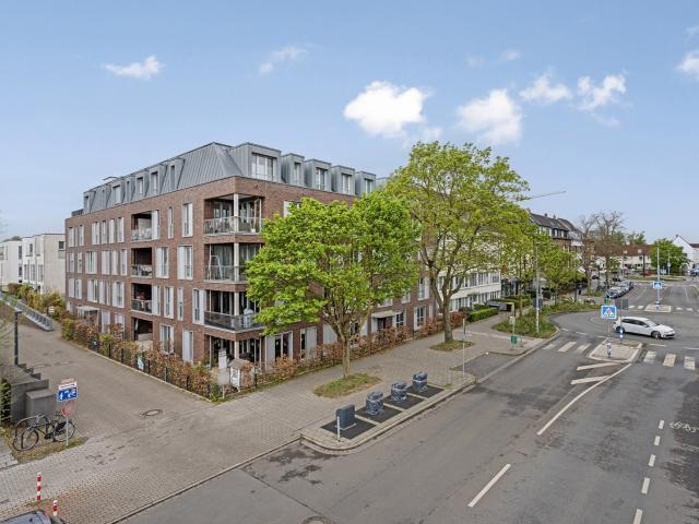 Drei Zimmer Gartenwohnung in hochwertiger Wohnanlage / Erstbezug nach Sanierung