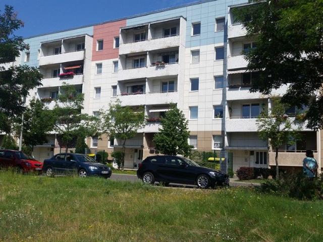Drei Zimmer mit Südbalkon