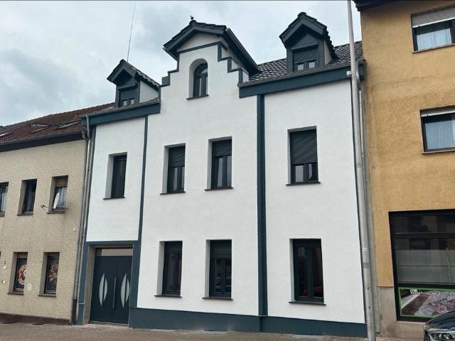 Dreifamilien Haus In Völklingen Zentrum