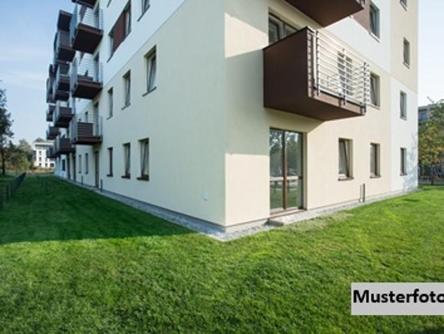 Dreifamilienhaus mit Garage + Kapitalanlage