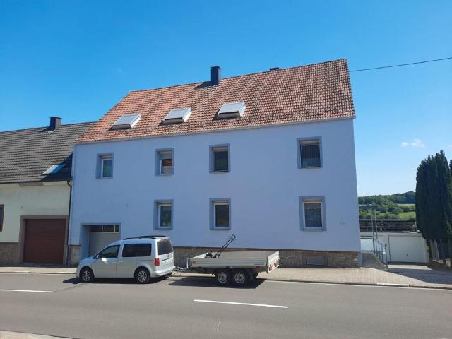 Dreifarmilienhaus