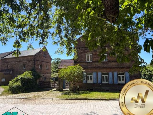 Dreiseitenhof spektakuläres Anwesen auf 6600 m² großen Grundstück