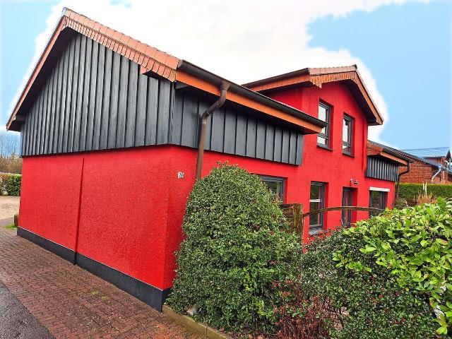 Dreiparteienhaus in ruhiger Dorflage – attraktiver Wohnstandort zwischen Rickert, Rendsburg und Büde