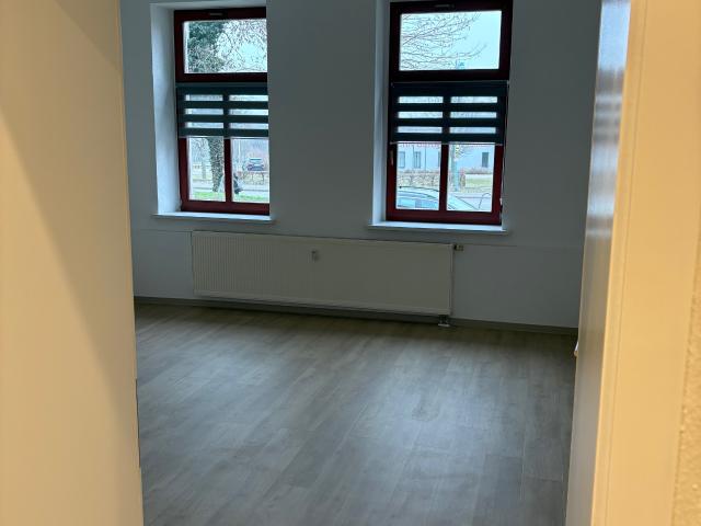 Dreiraumwohnung im Erdgeschoss mit Einbauküche