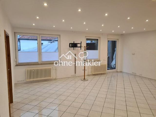 Dreizimmerwohnung mit 26 qm gro0en Terrasse, sehr zentral