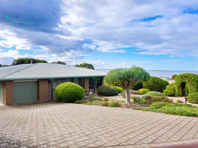 Dress Circle Location Colonial Stye, Brick Home, Shedding & More
