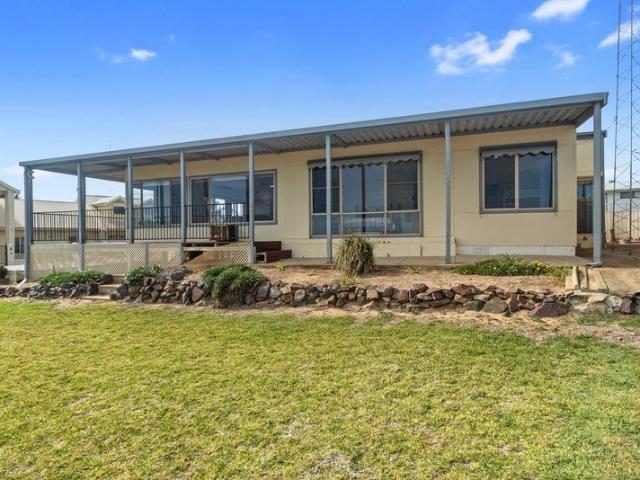 Dress Circle Location at Stunning Simms Cove 1558m2 Allotment