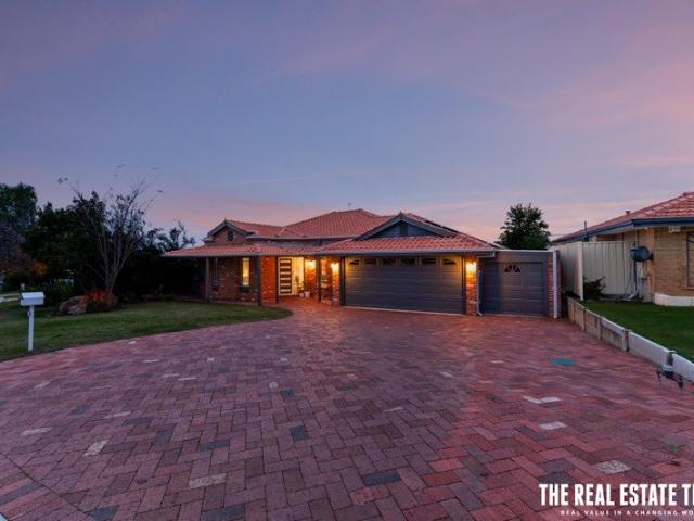 Fully Renovated Woodlake's Hidden Gem