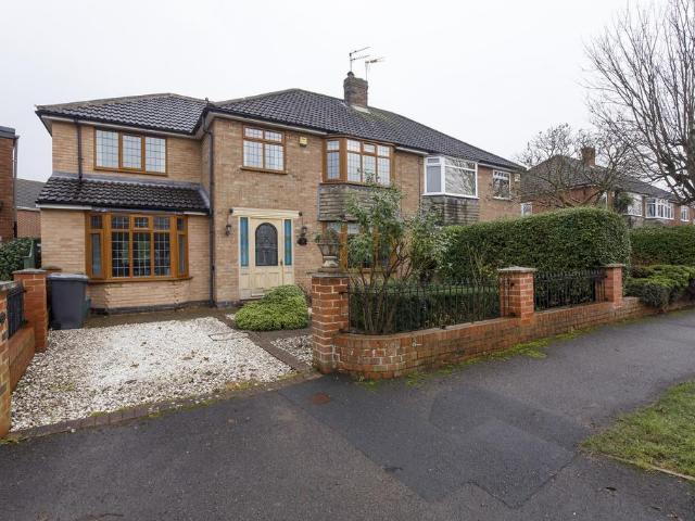 Dringthorpe Road, York, YO24 4 bed semi detached house to rent £2,000 pcm £462 pw