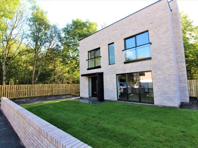 Drinkwater Lodge M25, 4 bed detached house to rent, £2,500 pcm | PrimeLocation