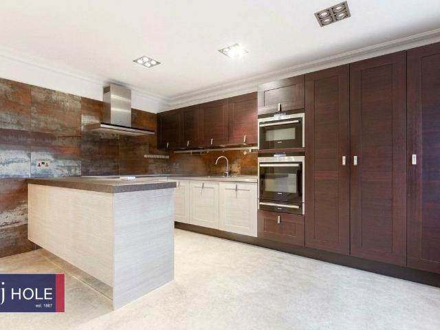 Druid Hill, Stoke Bishop, Bristol BS9, 3 bed shared accommodation to rent, £2,200 pcm | PrimeLocation