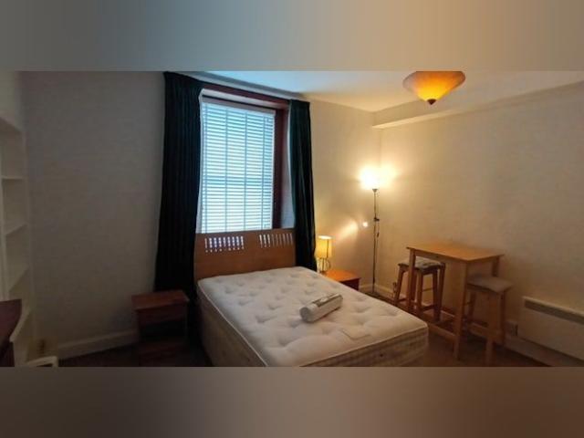Drum Street Gilmerton, Edinburgh, EH17 8RN