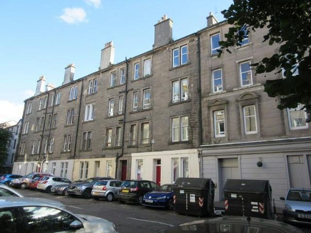 Drum Terrace, Leith, Edinburgh EH7, 2 bed flat to rent, £1,450 pcm | PrimeLocation