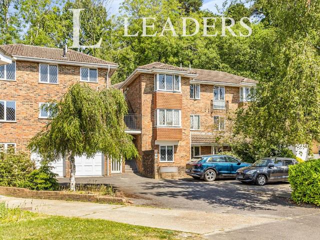 Drummond Court, Drummond Close, Haywards Heath RH16, 2 bed flat to rent, £1,300 pcm | PrimeLocation