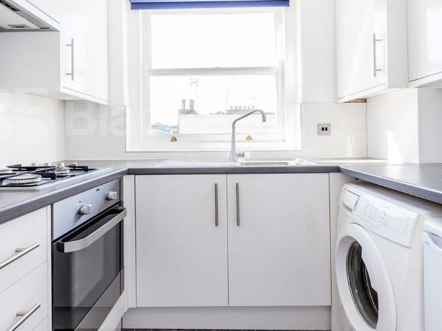 Drummond Street, Euston NW1, 2 bed flat to rent, £2,600 pcm | PrimeLocation