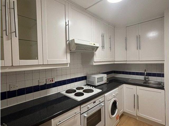 Drummond Street, London NW1, 2 bed flat to rent, £2,775 pcm | PrimeLocation