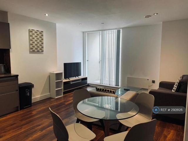 Drummond Street, London, NW1 2 bed flat to rent £2,999 pcm £692 pw
