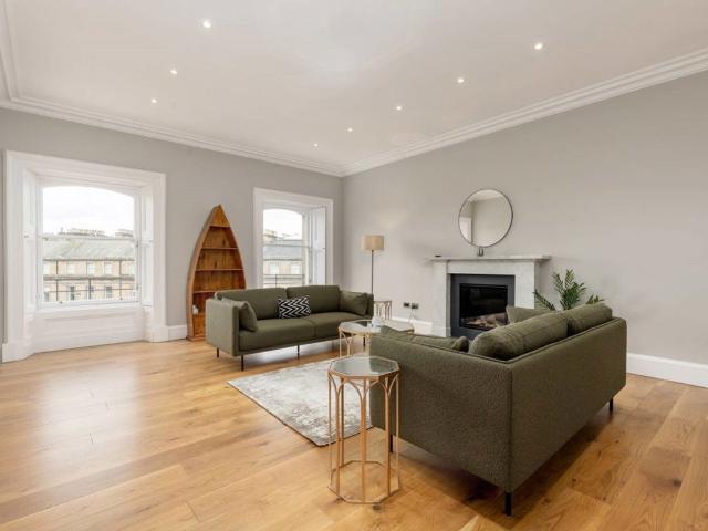 Drumsheugh Gardens, West End, Edinburgh EH3, 3 bed flat to rent, £3,850 pcm | PrimeLocation
