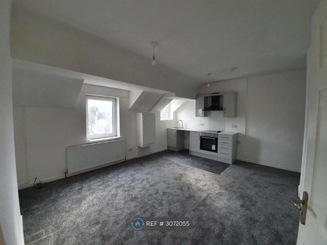 Drury Lane, Normanton WF6, 1 bed flat to rent, £600 pcm | PrimeLocation