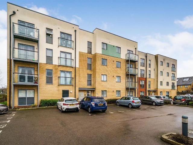 Drury Lane, Stevenage SG1, 2 bed flat to rent, £1,500 pcm | PrimeLocation
