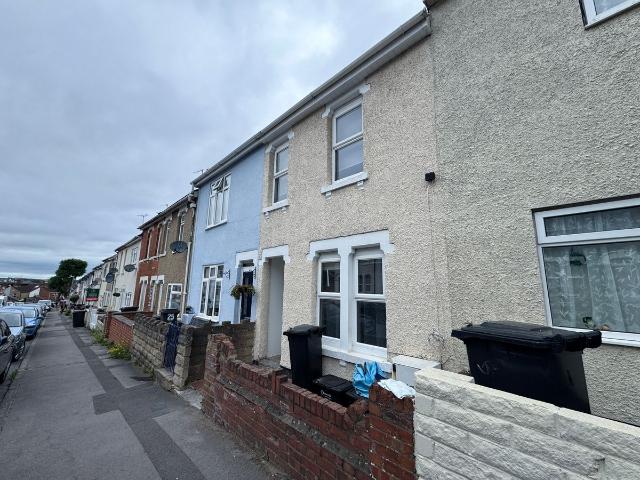 Dryden Street, Swindon SN1, 2 bed terraced house to rent, £1,100 pcm | PrimeLocation