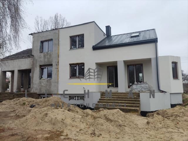 Dwóch domów w Bibianowie, 350 m², duża działka polecam!