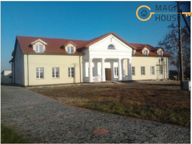 Polecam historyczny dwór z XIX w. 887 m² pod inwestycję
