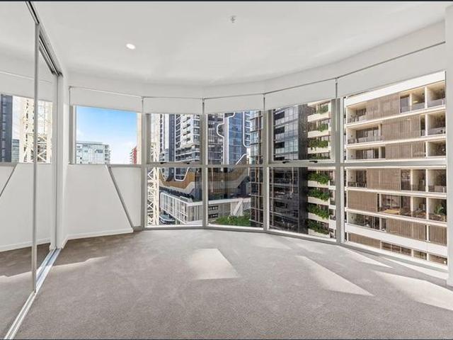 DWELL | Spacious & Modern 2bed, 2bath apartment