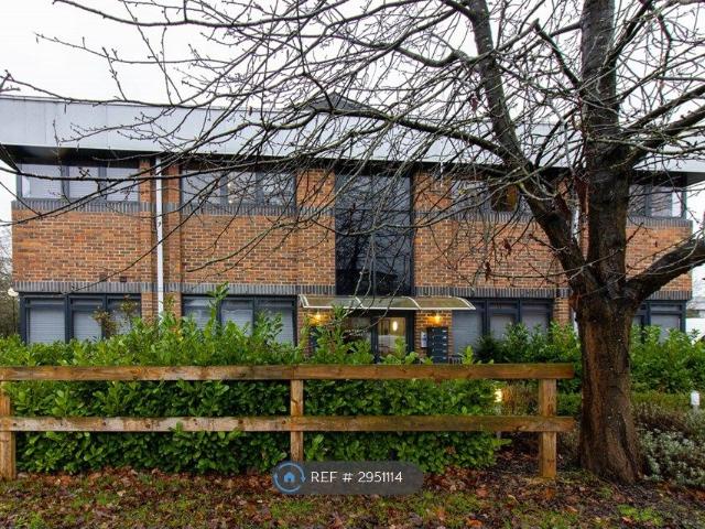 Dwight Road, Watford WD18, 1 bed flat to rent, £1,300 pcm | PrimeLocation