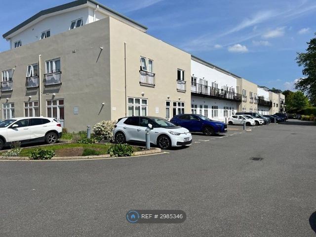 Dwight Road, Watford WD18, 1 bed flat to rent, £1,400 pcm | PrimeLocation