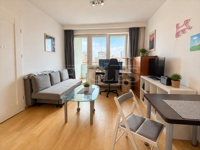 Dwupokojowe 38 m² z dużą komórką w Rezydencji Czerska