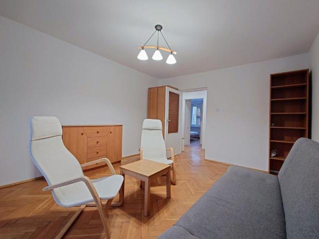Dwupokojowe z osobną kuchnią i balkonem