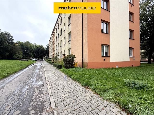 Dwupokojowe mieszkanie do remontu, 51,88 m², blisko DTŚ