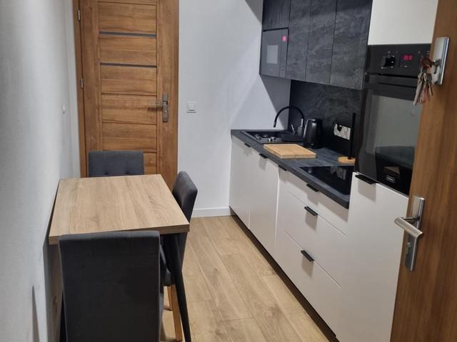 Mieszkanie do wynajęcia, Bolesławiecki Bolesławiec Marcina Opitza, 2200 PLN, 40 m2, domy 299