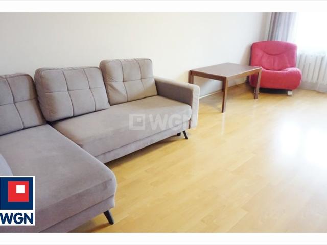 Dwupokojowe mieszkanie z balkonem, blisko centrum