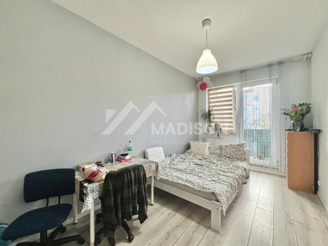 Na sprzedaż przestronne mieszkanie 32 m² z balkonem w Warszawie