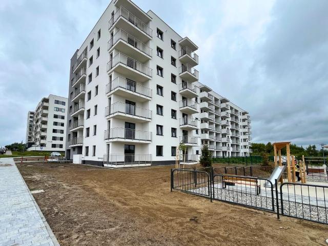 Na sprzedaż przestronne 42 m² mieszkanie z balkonem i miejscem parkingowym